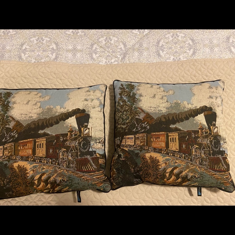 Dakota Currier & Ives pillows - set of 2